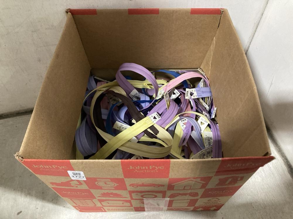 Lot 1727  
            Chesterfield SR47 - Parcel Delivery Only 

                
BOX OF YKK ZIP REPLACEMENTS IN VARIOUS COLOURS AND SIZES TO INCLUDE 46CM 18IN ZIP...