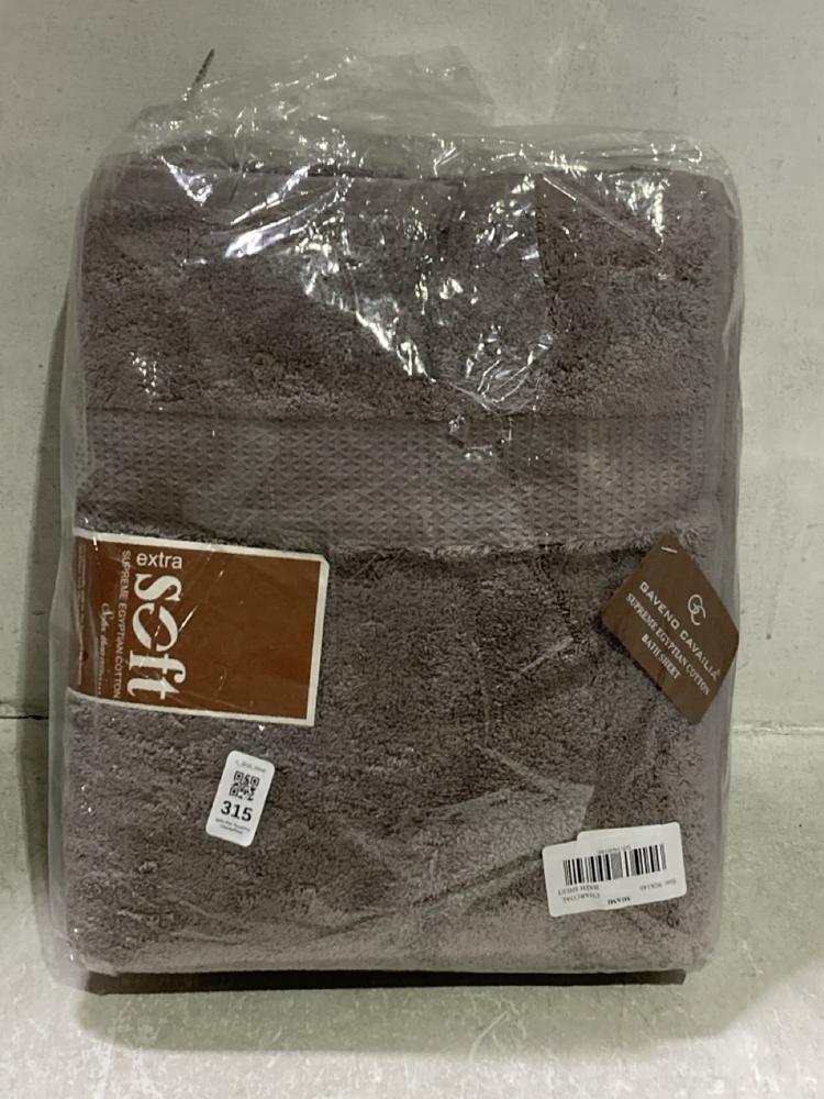 Lot 315  
            Chesterfield SR46 - Parcel Delivery Only 

                
6 X EXTRA SOFT EGYPTIAN COTTON TOWEL IN GREY ( 90 X 140CM ) (LOCATION: J2)