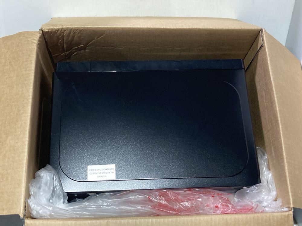 Lot 358  
            Chesterfield SR46 - Parcel Delivery Only 

                
RUSSELL HOBBS 20L MICROWAVE (LOCATION: J4)