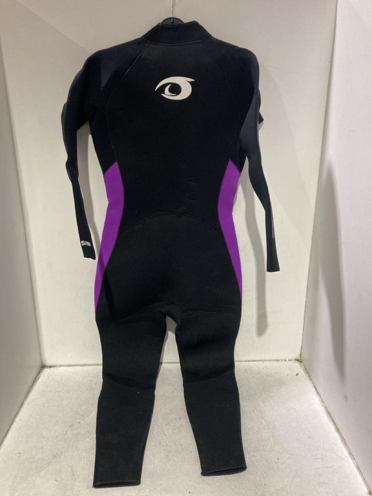 Lot 361  
            Chesterfield SR46 - Parcel Delivery Only 

                
OWNTOP FULL-BODY WETSUIT IN BLACK & PURPLE - UK SIZE L (LOCATION: J4)