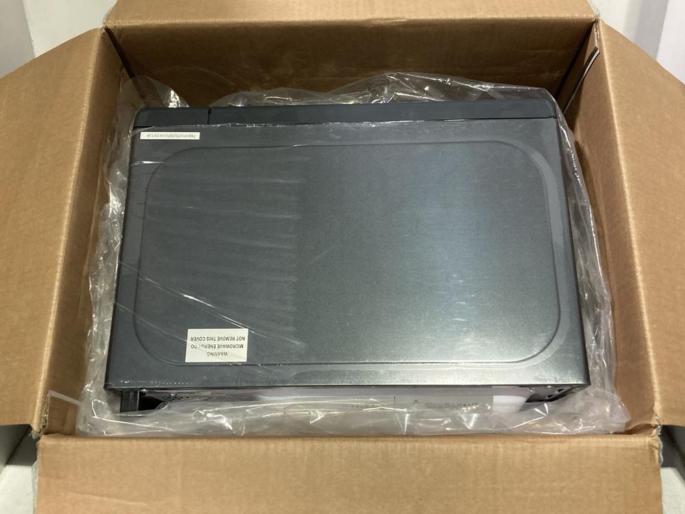 Lot 364  
            Chesterfield SR46 - Parcel Delivery Only 

                
RUSSELL HOBBS 20L MICROWAVE (LOCATION: J4)