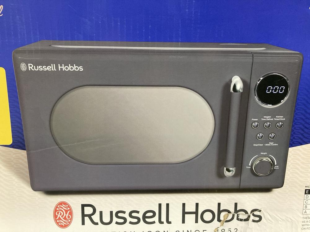 Lot 364  
            Chesterfield SR46 - Parcel Delivery Only 

                
RUSSELL HOBBS 20L MICROWAVE (LOCATION: J4)