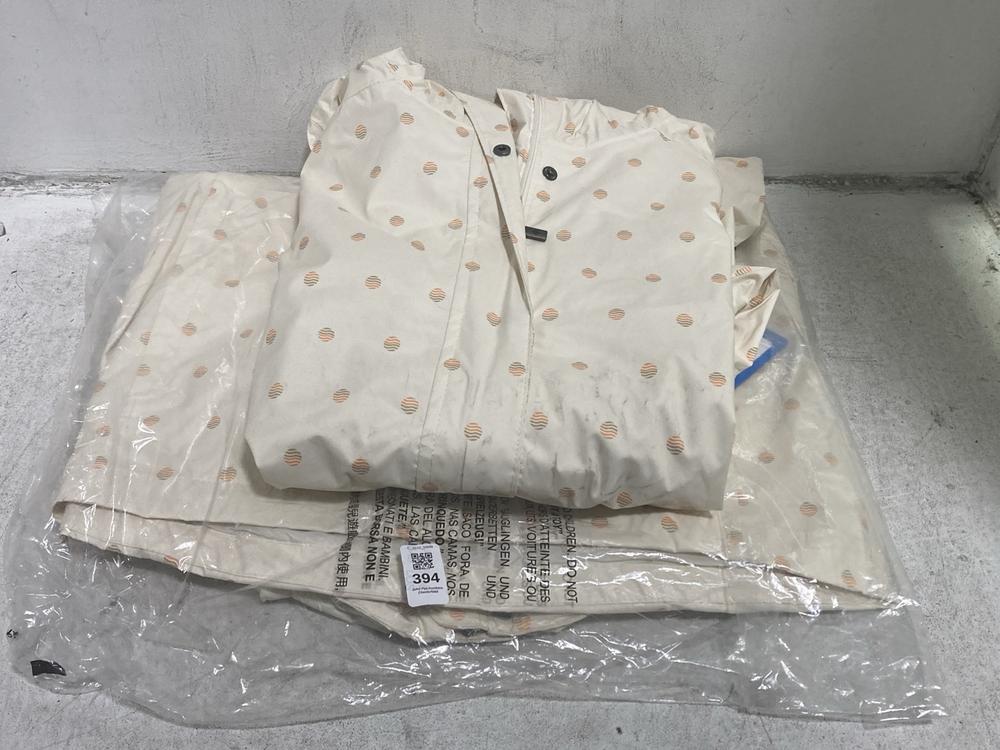 Lot 394  
            Chesterfield SR46 - Parcel Delivery Only 

                
2 X COLUMBIA WOMENS SPORTS JACKET SIZE M (LOCATION: I2)