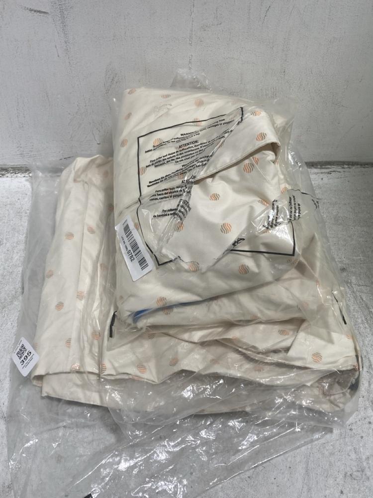 Lot 395  
            Chesterfield SR46 - Parcel Delivery Only 

                
2 X COLUMBIA WOMENS SPORTS JACKET SIZE M (LOCATION: I2)