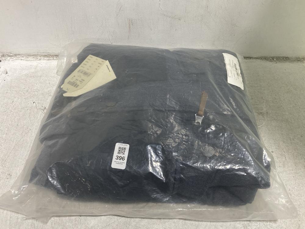 Lot 396  
            Chesterfield SR46 - Parcel Delivery Only 

                
CAMEL ACTIVE MEN'S JACKET SIZE 48 IN BLUE (LOCATION: I2)