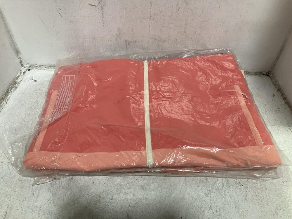 Lot 415  
            Chesterfield SR46 - Parcel Delivery Only 

                
2 X CRAGHOPPERS JACKET IN PEACH SUNSET SIZE 20 (LOCATION: I2)