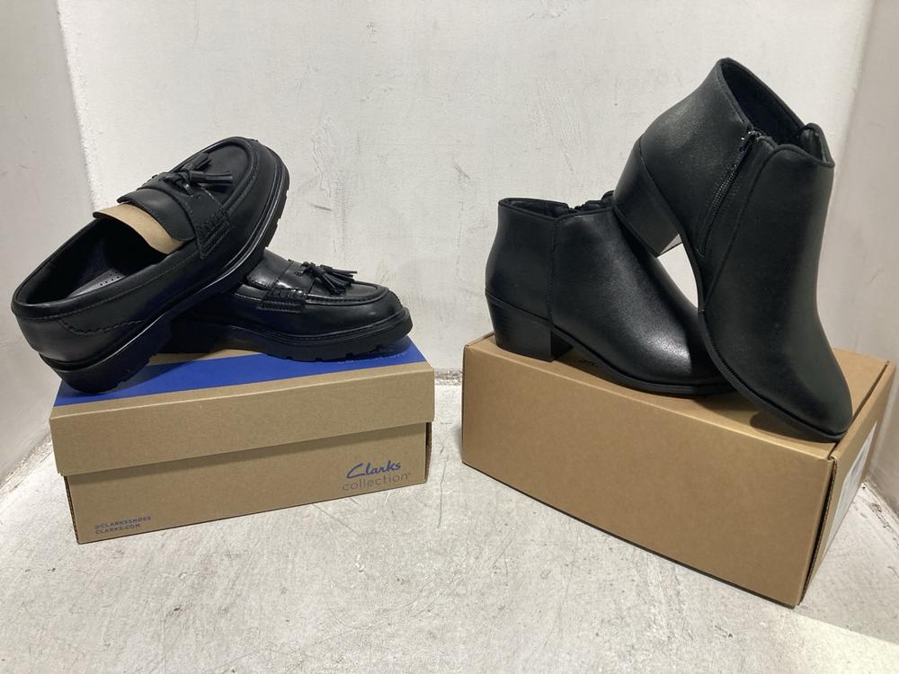 Lot 418  
            Chesterfield SR46 - Parcel Delivery Only 

                
3 X ASSORTED SHOES TO INCLUDE CLARKS LAURYL TASSEL SHOES IN BLACK SIZE 5 (LOCATIO...