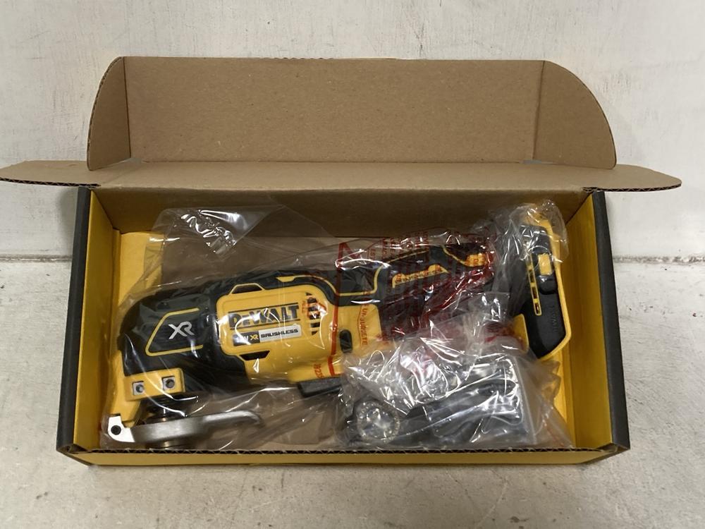 Lot 437  
            Chesterfield SR46 - Parcel Delivery Only 

                
3 X ASSORTED TOOLS TO INCLUDE DEWALT XR BRUSHLESS DSC355N OSCILLATING MULTI-TOOL ...