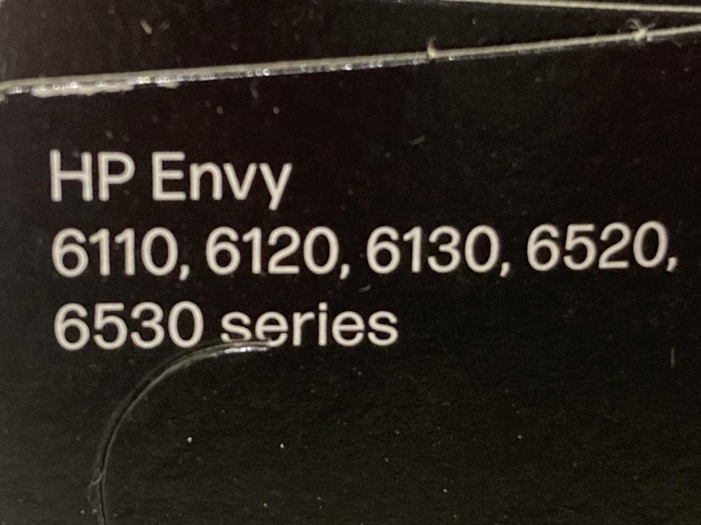 Lot 440  
            Chesterfield SR46 - Parcel Delivery Only 

                
6 X HP 308 TRI-COLOUR ORIGINAL INK CARTRIDGE (LOCATION: I3)