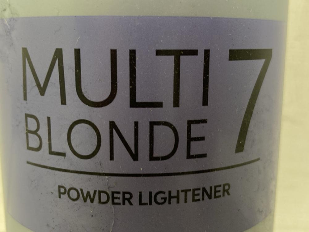 Lot 471  
            Chesterfield SR46 - Parcel Delivery Only 

                
5 X WELLA BLONDE MULTI BLONDE 7 POWDER LIGHTENER 400G (LOCATION: I3)