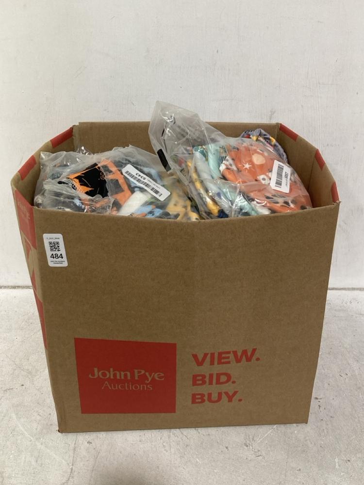 Lot 484  
            Chesterfield SR46 - Parcel Delivery Only 

                
QTY OF ASSORTED KIDS FABRIC NAPPIES IN VARIOUS PATTERNS - UK SIZE 3-4 YEARS (LOCA...