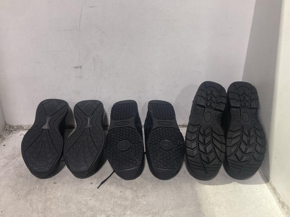 Lot 493  
            Chesterfield SR46 - Parcel Delivery Only 

                
3 X ASSORTED WORKWEAR SHOES TO INCLUDE SAFETOE BOOTS IN BLACK SIZE 42 (LOCATION: I4)