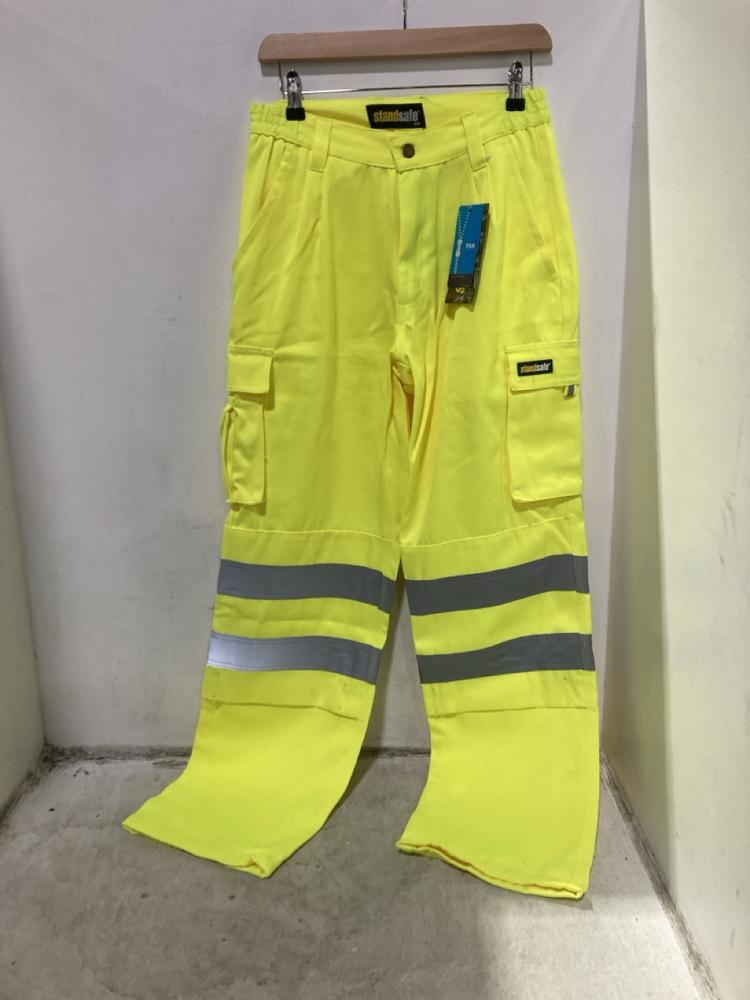 Lot 500  
            Chesterfield SR46 - Parcel Delivery Only 

                
4 X ASSORTED STAND SAFE WORKWEAR TO INCLUDE YELLOW TROUSERS SIZE 30R (LOCATION: I4)