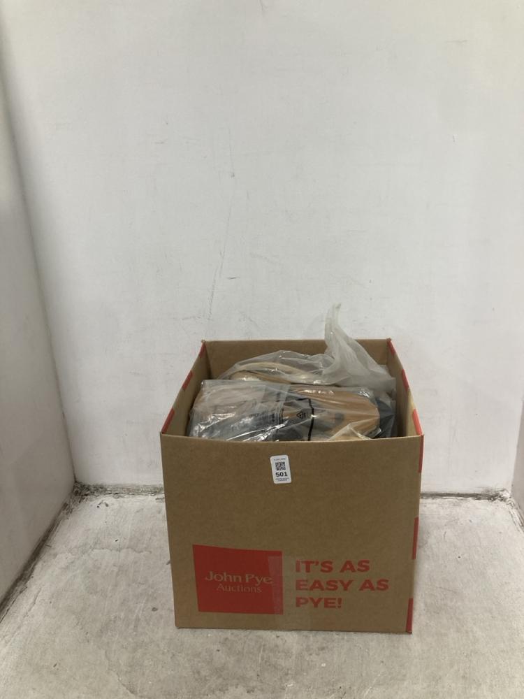 Lot 501  
            Chesterfield SR46 - Parcel Delivery Only 

                
BOX OF ASSORTED SHOES TO INCLUDE KUAILU FLIP FLOPS SIZE 7 UK (LOCATION: I4)