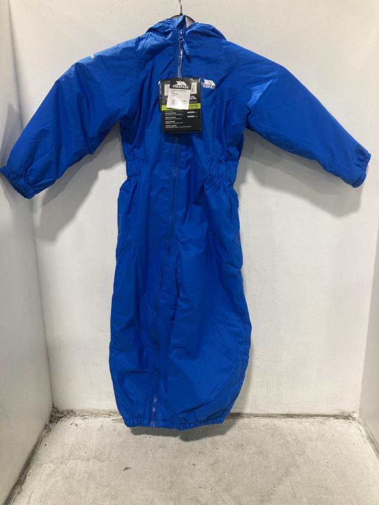 Lot 505  
            Chesterfield SR46 - Parcel Delivery Only 

                
3 X ASSORTED KIDS CLOTHING ITEMS TO INCLUDE COLUMBIA OMNI HEAT JACKET SIZE XL YOU...