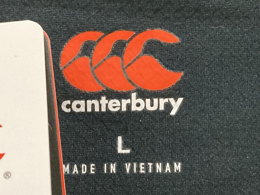 Lot 539  
            Chesterfield SR46 - Parcel Delivery Only 

                
3 X ASSORTED CANTERBURY CLOTHING TO INCLUDE BLACK LONG SLEEVE T-SHIRT SIZE MEDIUM...