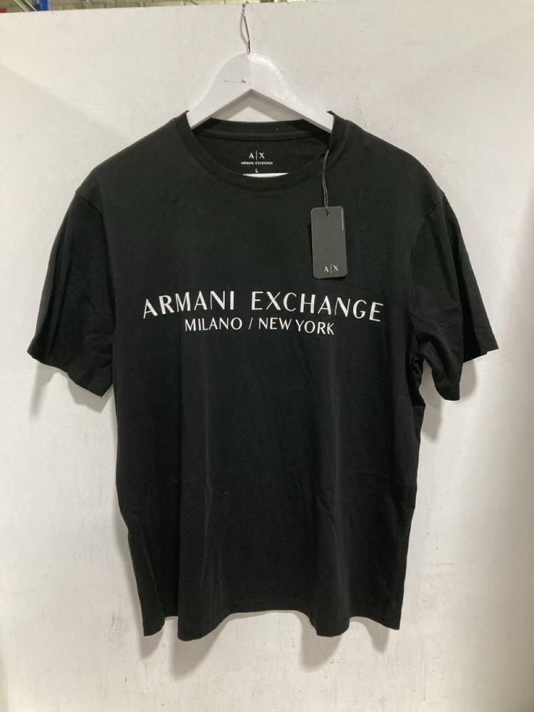 Lot 542  
            Chesterfield SR46 - Parcel Delivery Only 

                
3 X ASSORTED BRANDED CLOTHING ITEMS TO INCLUDE TED BAKER TROUSERS IN BLUE SIZE 4 ...