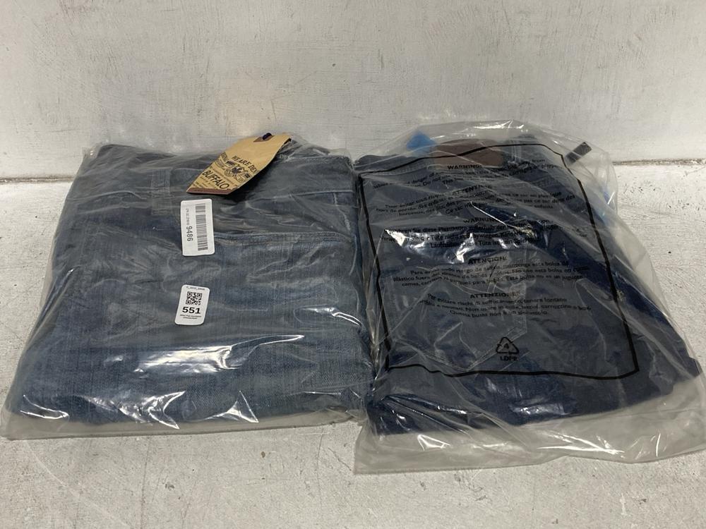 Lot 551  
            Chesterfield SR46 - Parcel Delivery Only 

                
DAVID BITTON BUFFALO JEANS IN BLUE SIZE W36 L 30 TO INCLUDE ONLY JEANS IN BLUE SI...