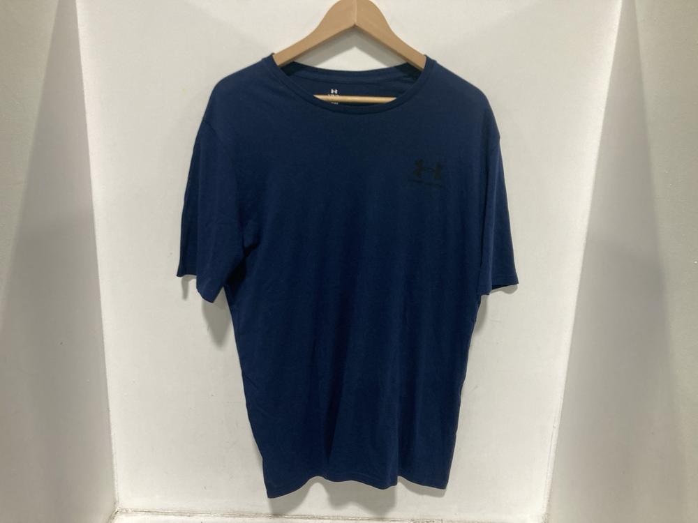 Lot 554  
            Chesterfield SR46 - Parcel Delivery Only 

                
3 X ASSORTED BRANDED CLOTHING ITEMS TO INCLUDE UNDER ARMOUR SHORTS IN BLACK SIZE ... - Image 3