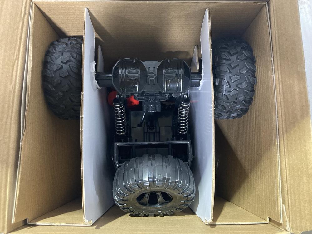 Lot 557  
            Chesterfield SR46 - Parcel Delivery Only 

                
ROCK CRAWLER ALLOW MATERIAL RC CAR (LOCATION: I5) - Image 2