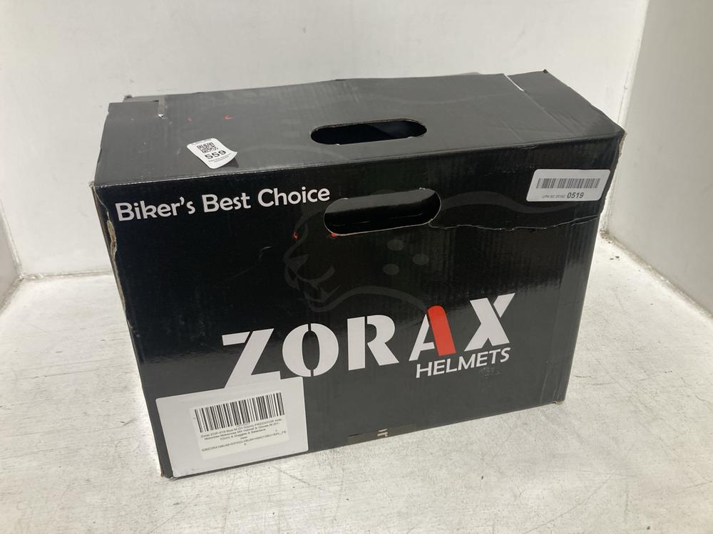 Lot 559  
            Chesterfield SR46 - Parcel Delivery Only 

                
ZORAX ZOR-X 19 KIDS PREDATOR HELMET IN BLUE - UK SIZE M ( 51-52CM ) (LOCATION: I5)