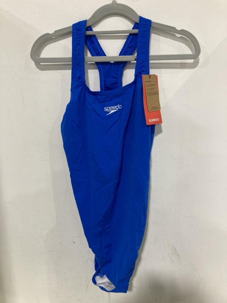 Lot 562  
            Chesterfield SR46 - Parcel Delivery Only 

                
10 X ASSORTED ADULTS SPEEDOS TO INCLUDE SPEEDO RACERBACK 1/4 SWIMSUIT IN TEAL - U... - Image 3