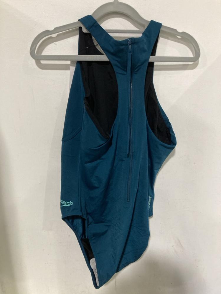 Lot 562  
            Chesterfield SR46 - Parcel Delivery Only 

                
10 X ASSORTED ADULTS SPEEDOS TO INCLUDE SPEEDO RACERBACK 1/4 SWIMSUIT IN TEAL - U... - Image 4