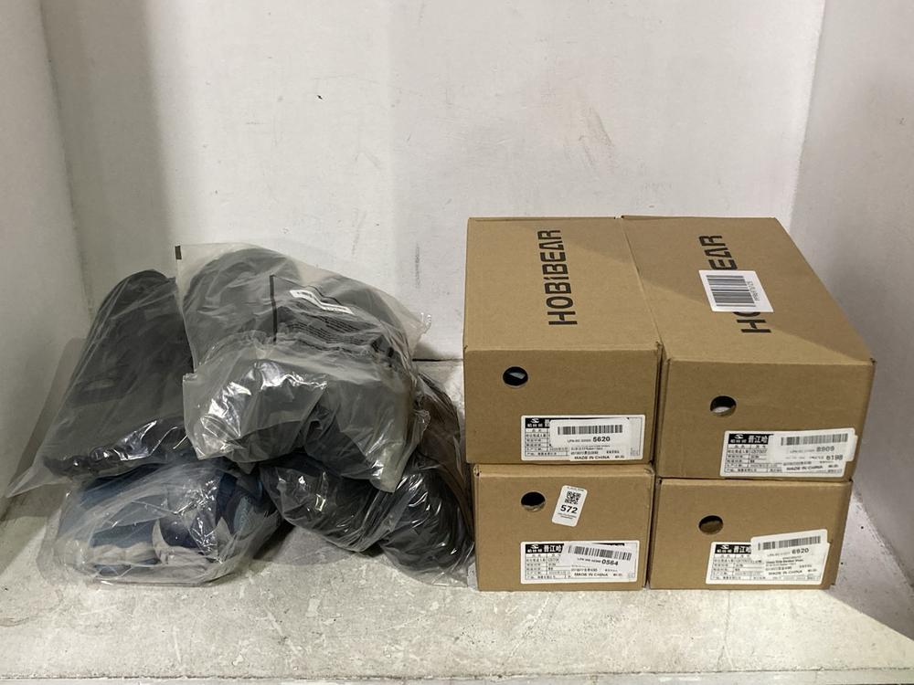 Lot 572  
            Chesterfield SR46 - Parcel Delivery Only 

                
8 X ASSORTED ADULTS SHOES TO INCLUDE MENS LACE-UP MESH SNEAKERS IN BLUE - UK SIZE...