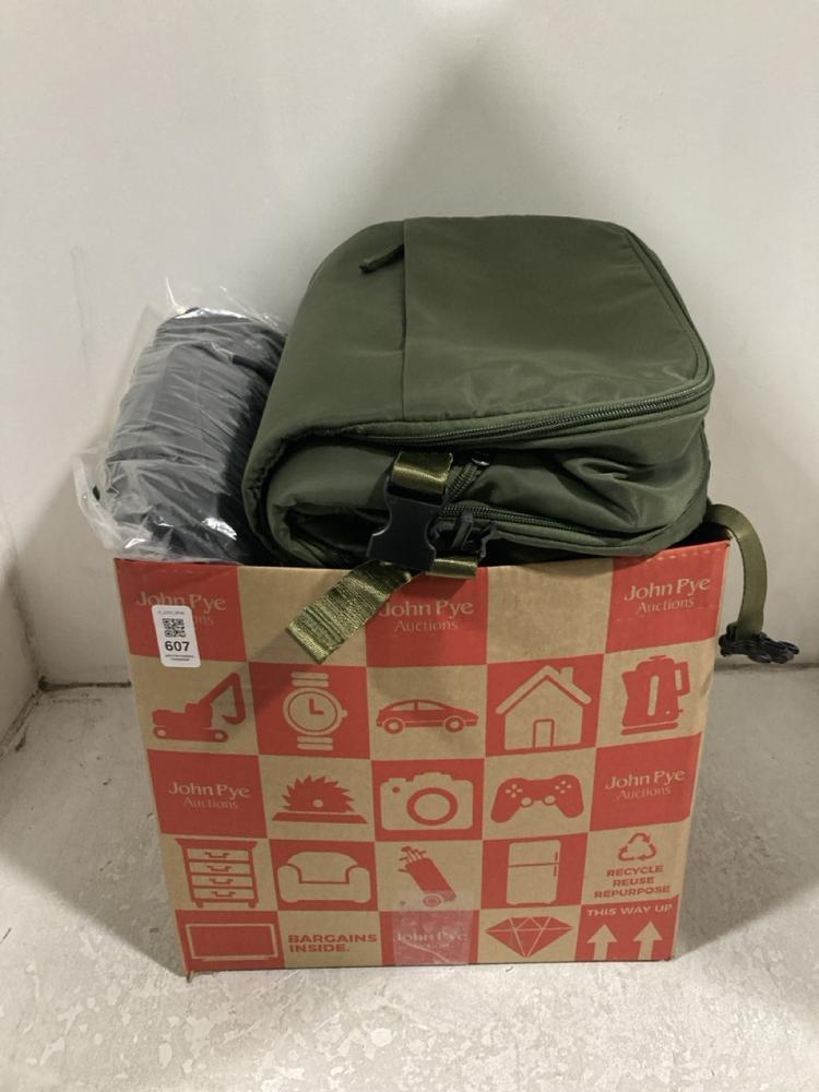 Lot 607  
            Chesterfield SR46 - Parcel Delivery Only 

                
BOX OF ASSORTED BAGS TO INCLUDE DARK GREEN BACKPACK (LOCATION: H1)