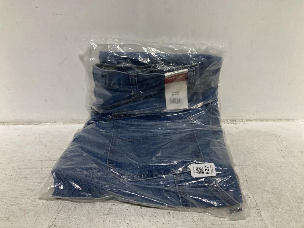 Lot 627  
            Chesterfield SR46 - Parcel Delivery Only 

                
5 X ASSORTED ADULTS CLOTHING ITEMS TO INCLUDE WRANGLER LEATHER BELT IN BLACK (LOC... - Image 4