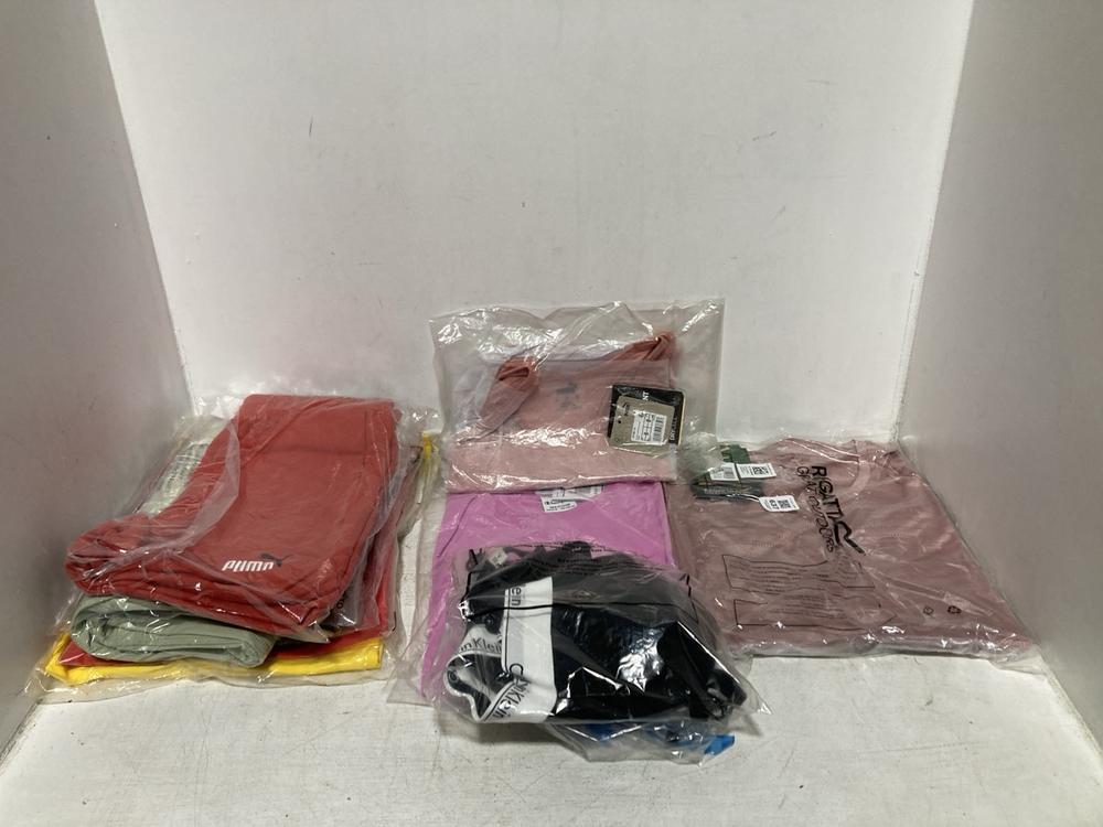 Lot 637  
            Chesterfield SR46 - Parcel Delivery Only 

                
9 X ASSORTED CLOTHING ITEMS TO INCLUDE REGATTA OUTDOORS DUSKY PINK TOP SIZE 10 UK...