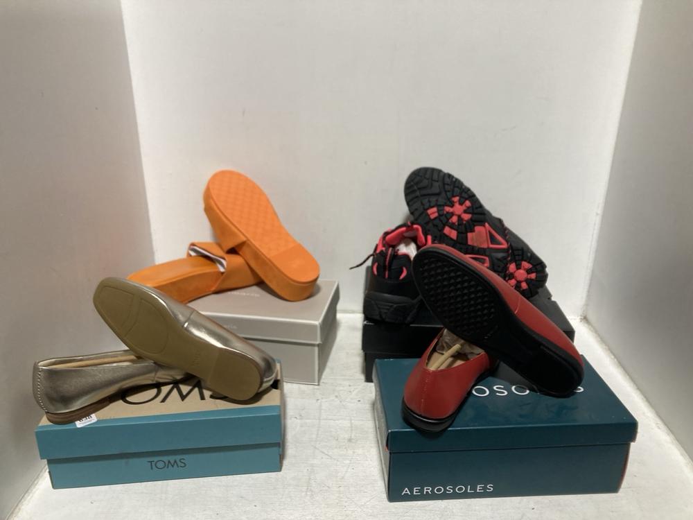 Lot 638  
            Chesterfield SR46 - Parcel Delivery Only 

                
4 X ASSORTED ADULTS SHOES TO INCLUDE TOMS BRIELLA LIGHT GOLD METALLIC SHOES SIZE ... - Image 2