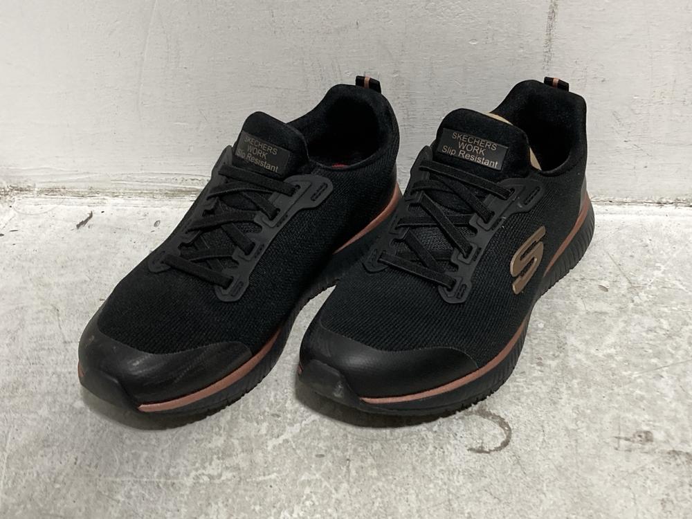 Lot 653  
            Chesterfield SR46 - Parcel Delivery Only 

                
3 X ASSORTED ADULTS SHOES TO INCLUDE SKECHERS MEMORY FOAM TRAINERS IN BLACK - UK ... - Image 2