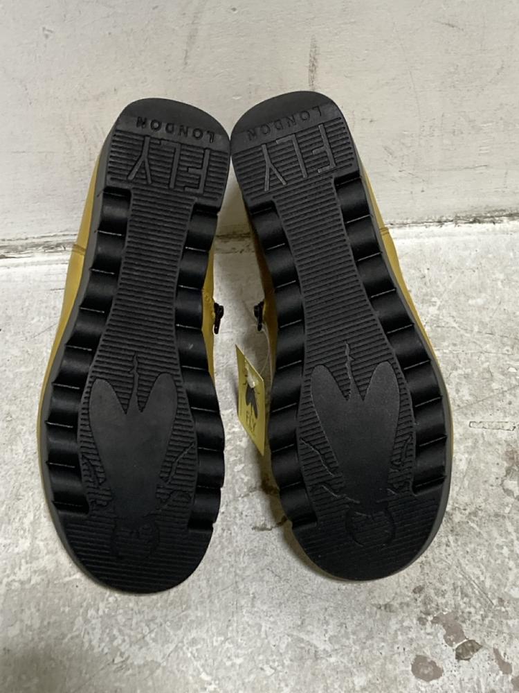 Lot 664  
            Chesterfield SR46 - Parcel Delivery Only 

                
FLY LONDON SALV195FLY RUG BOOTS IN BLACK - UK SIZE 8 TO INCLUDE FLY LONDON VANG36... - Image 3