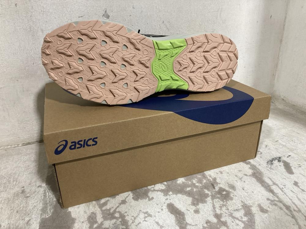 Lot 692  
            Chesterfield SR46 - Parcel Delivery Only 

                
ASICS GEL-VENTURE 10 RUNNING TRAINERS IN BLACK & MINT - UK SIZE 10 (LOCATION: H4) - Image 4