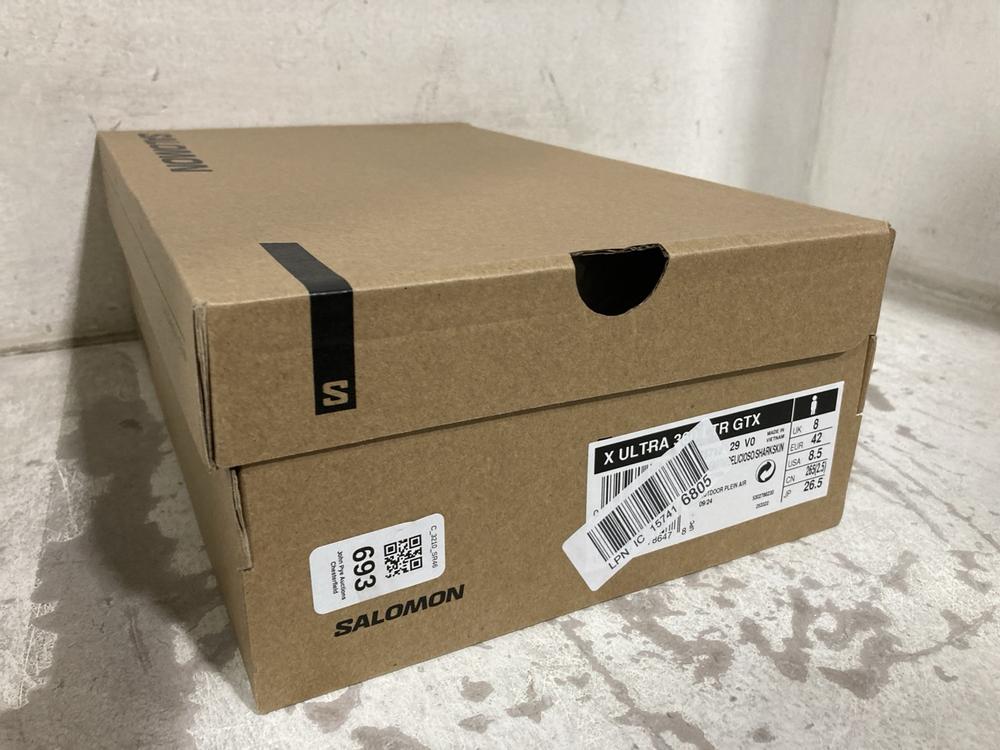 Lot 693  
            Chesterfield SR46 - Parcel Delivery Only 

                
SALOMON X ULTRA GTX TRAINERS IN BLACK & BROWN - UK SIZE 8 (LOCATION: H4)