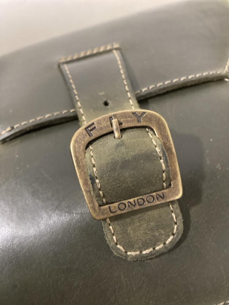 Lot 709  
            Chesterfield SR46 - Parcel Delivery Only 

                
FLY LONDON KNEE-HIGH LEATHER BOOTS IN BLACK - UK SIZE 5 (LOCATION: H4) - Image 4