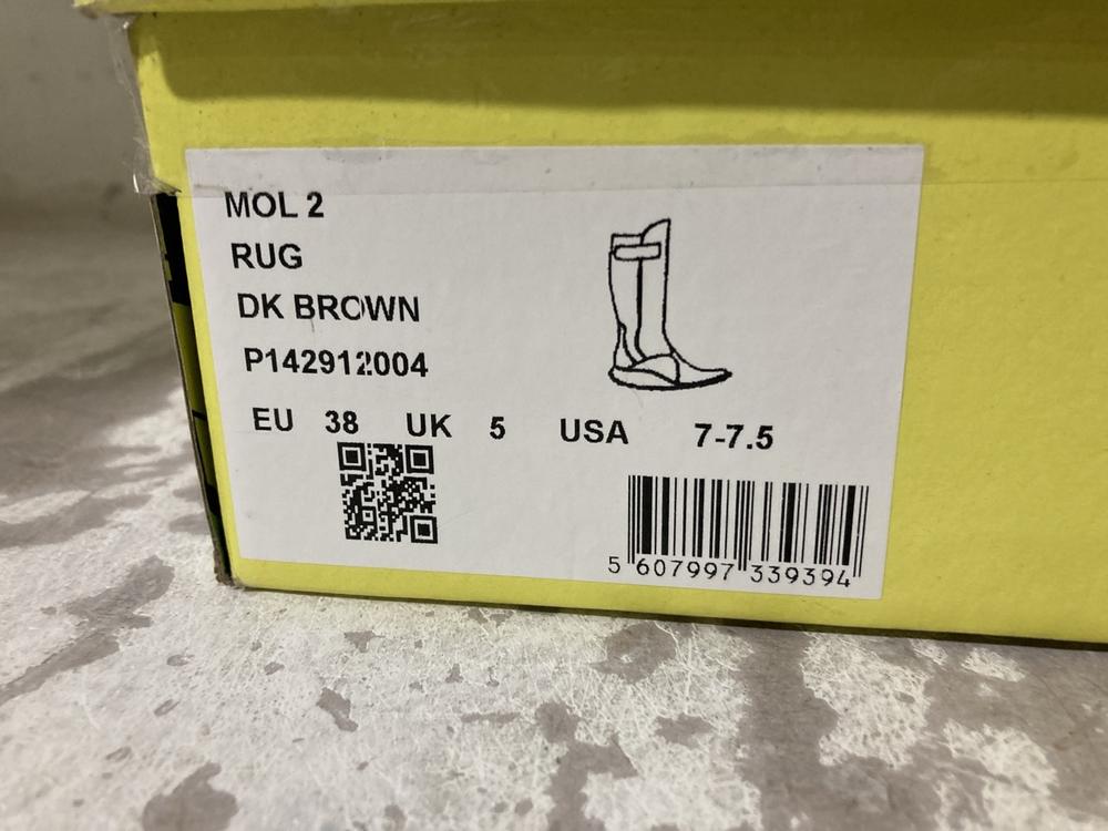 Lot 713  
            Chesterfield SR46 - Parcel Delivery Only 

                
FLY LONDON MOL 2 BOOTS IN DARK BROWN - UK SIZE 5 (LOCATION: H4) - Image 2