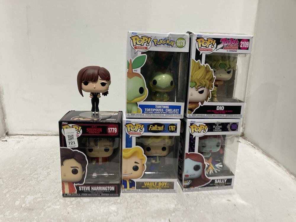 Lot 721  
            Chesterfield SR46 - Parcel Delivery Only 

                
6 X ASSORTED FUNKO POP VINYL FIGURE TO INCLUDE FUNKO POP STRANGER THINGS 177 STEV...
