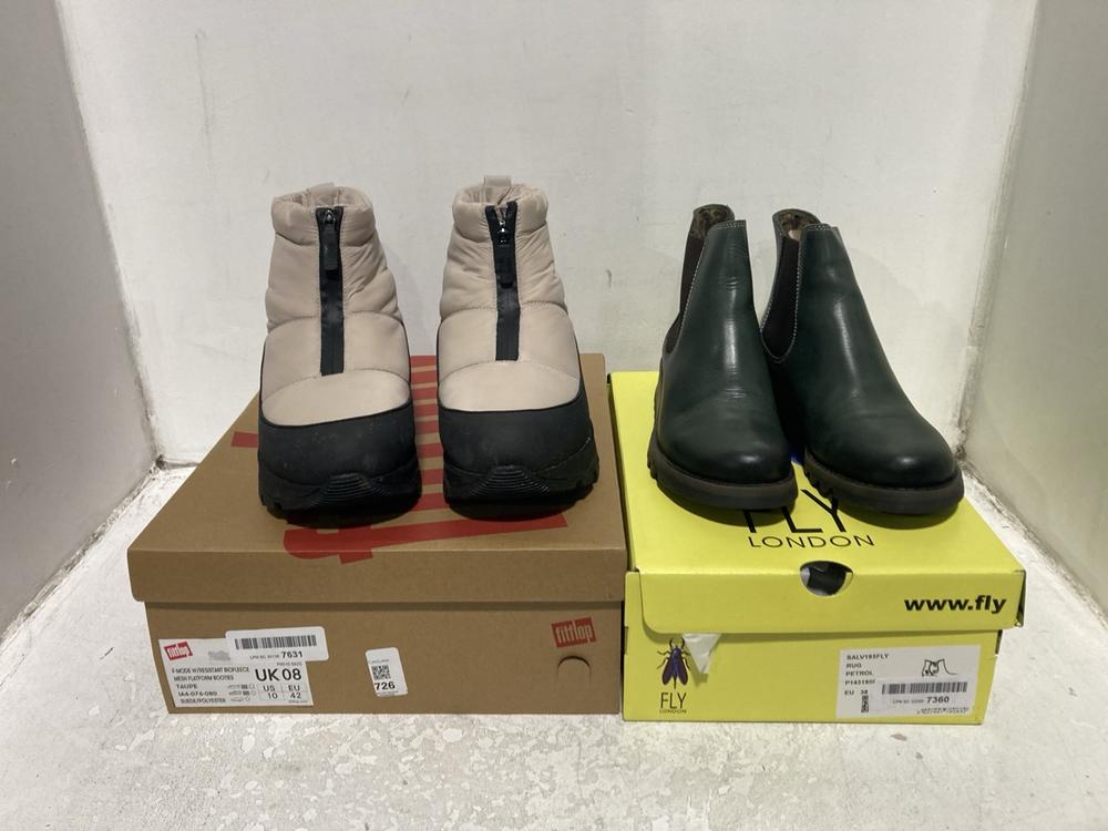 Lot 726  
            Chesterfield SR46 - Parcel Delivery Only 

                
FLY LONDON SALV195FLY ANKLE BOOTS IN PETROL - UK SIZE 5 TO INCLUDE FITFLOP F-MODE...