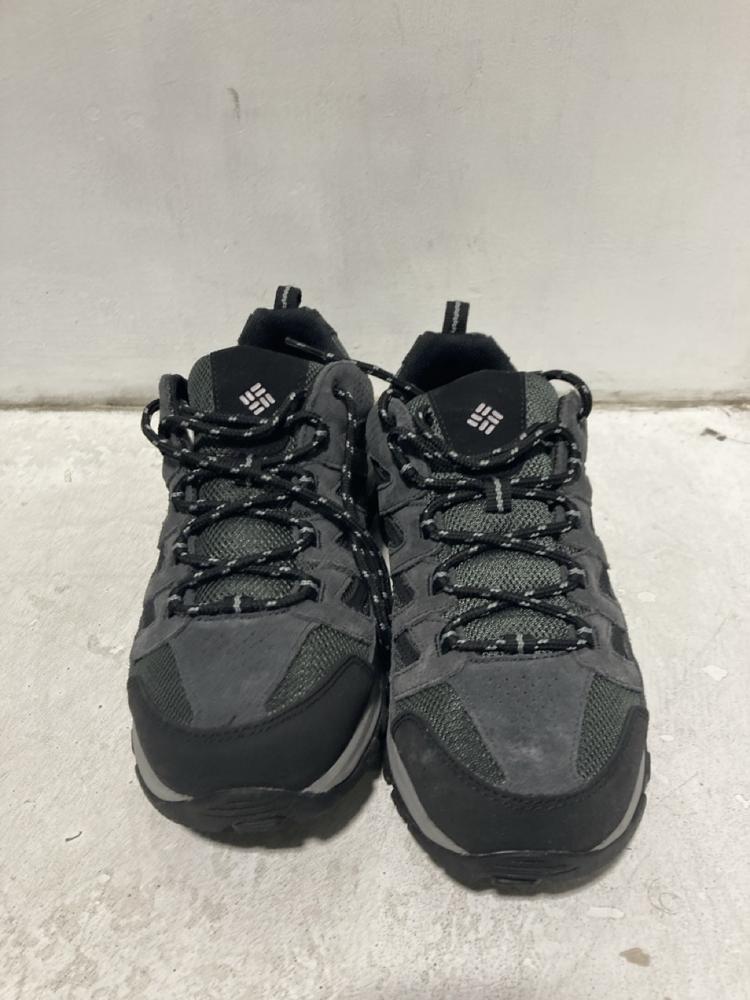 Lot 729  
            Chesterfield SR46 - Parcel Delivery Only 

                
COLUMBIA CRESTWOOD WALKING SHOES IN BLACK - UK SIZE 8 (LOCATION: H5) - Image 3