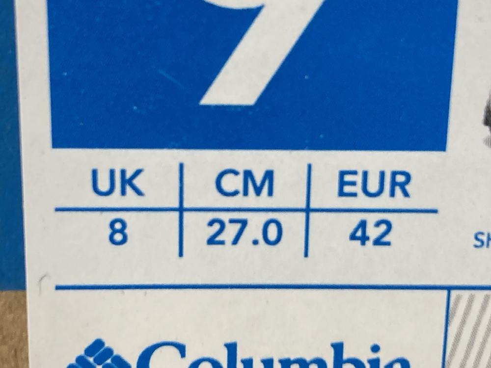 Lot 729  
            Chesterfield SR46 - Parcel Delivery Only 

                
COLUMBIA CRESTWOOD WALKING SHOES IN BLACK - UK SIZE 8 (LOCATION: H5) - Image 4