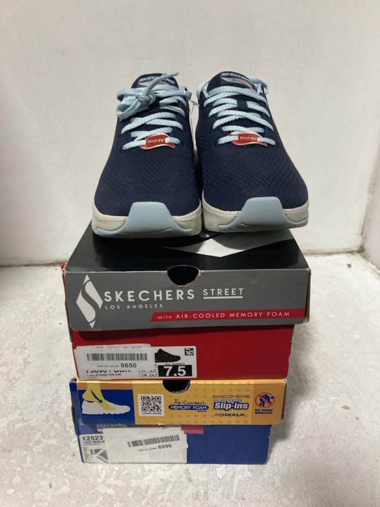 Lot 731  
            Chesterfield SR46 - Parcel Delivery Only 

                
3 X ASSORTED ADULTS SHOES TO INCLUDE SKETCHERS ARCH FIT TRAINERS IN BLUE - UK SIZ...