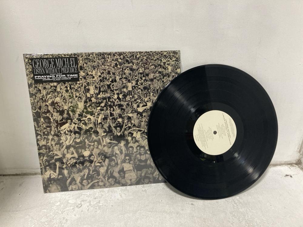 Lot 732  
            Chesterfield SR46 - Parcel Delivery Only 

                
5 X ASSORTED VINYLS TO INCLUDE JOHN OWL LIMITED EDITION VINYL (LOCATION: H5) - Image 2