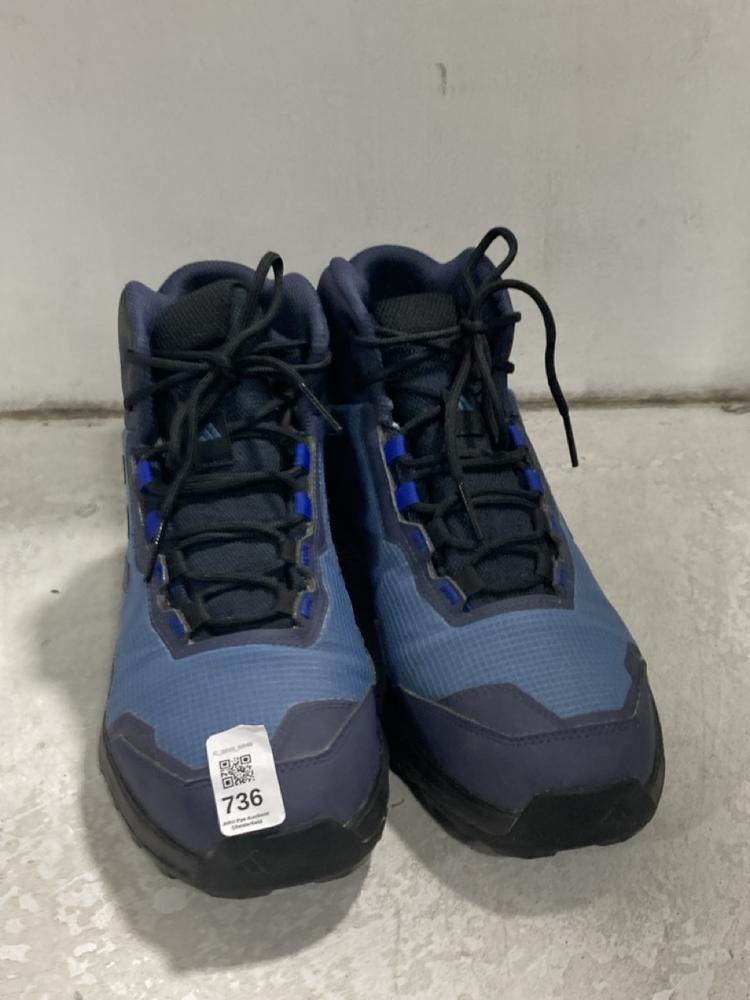 Lot 736  
            Chesterfield SR46 - Parcel Delivery Only 

                
ADIDAS TERREX RAIN RDY BOOTS IN BLUE - UK SIZE 8 (LOCATION: H5)