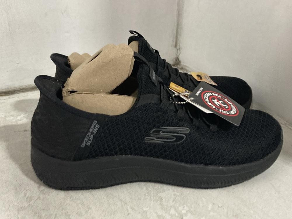 Lot 741  
            Chesterfield SR46 - Parcel Delivery Only 

                
3 X ASSORTED ADULTS SHOES TO INCLUDE SKETCHERS ARCH FIT SHOES IN BLACK - UK SIZE ... - Image 3