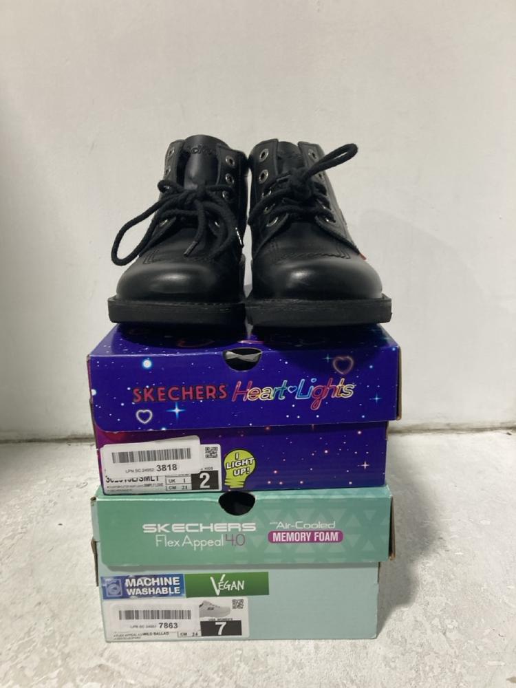Lot 743  
            Chesterfield SR46 - Parcel Delivery Only 

                
3 X ASSORTED KIDS SHOES TO INCLUDE KICKERS LEATHER SHOES IN BLACK - UK SIZE 7 (LO...