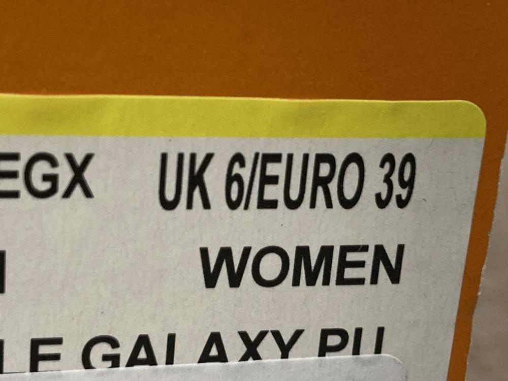 Lot 744  
            Chesterfield SR46 - Parcel Delivery Only 

                
3 X ASSORTED ADULTS ROCKET DOG SHOES TO INCLUDE ROCKET DOG LACE-UP BOOTS IN BLACK...