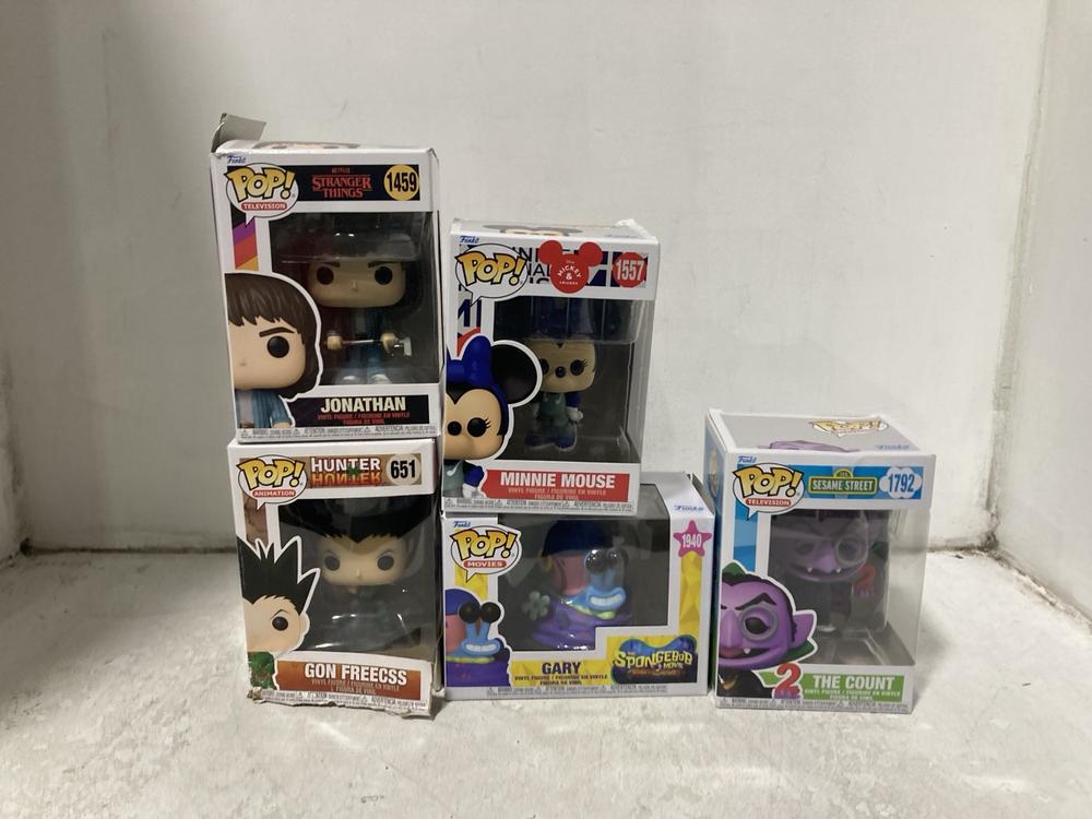 Lot 745  
            Chesterfield SR46 - Parcel Delivery Only 

                
5 X ASSORTED FUNKO POP VINYL FIGURES TO INCLUDE FUNKO POP SPONGEBOB 1940 GARY VIN...