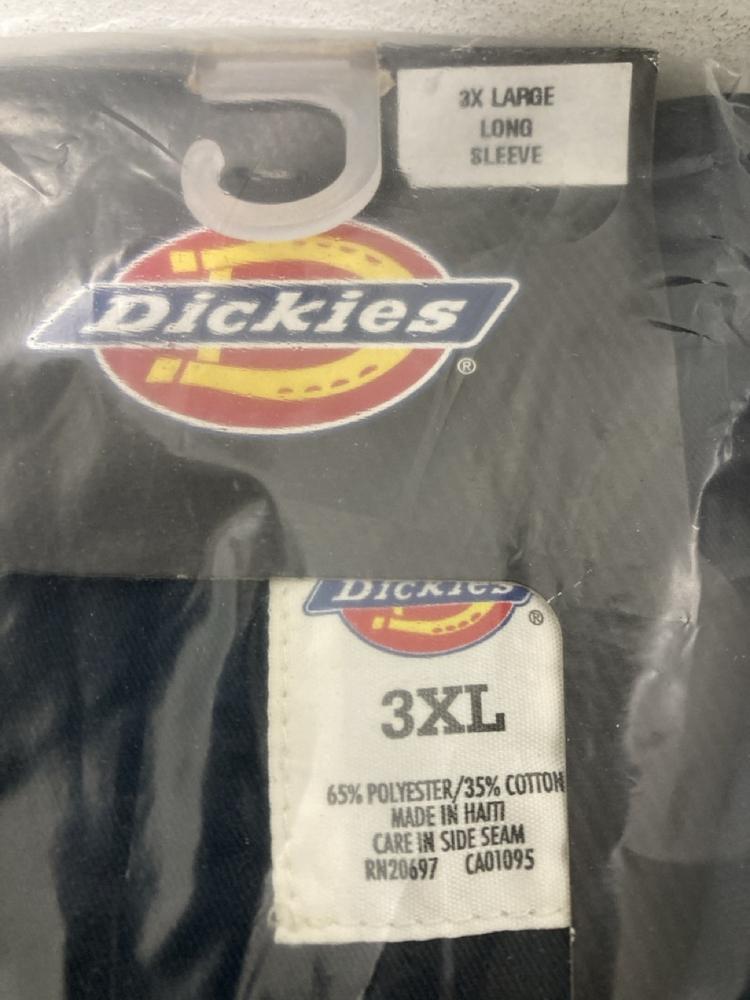 Lot 752  
            Chesterfield SR46 - Parcel Delivery Only 

                
4 X ASSORTED ADULTS WORK TROUSERS IN INCLUDE DICKIES WORK TROUSERS IN BLACK - UK ... - Image 3